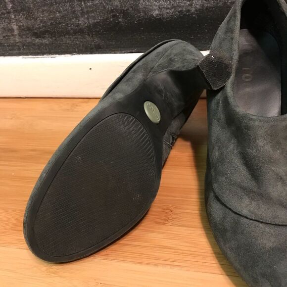 Me Too Suede Booties - Picture 4 of 4